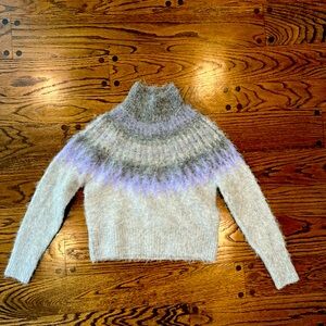 Banana Republic fuzzy sweater. Size Xs. Grey and purple.